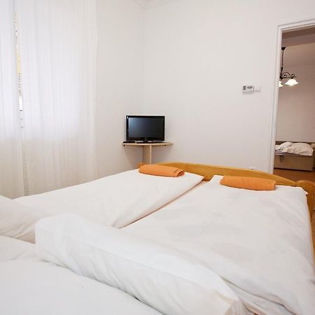 Zoli Apartmanok-Anita Koelcsey 34-36 Hajduszoboszlo Exterior photo