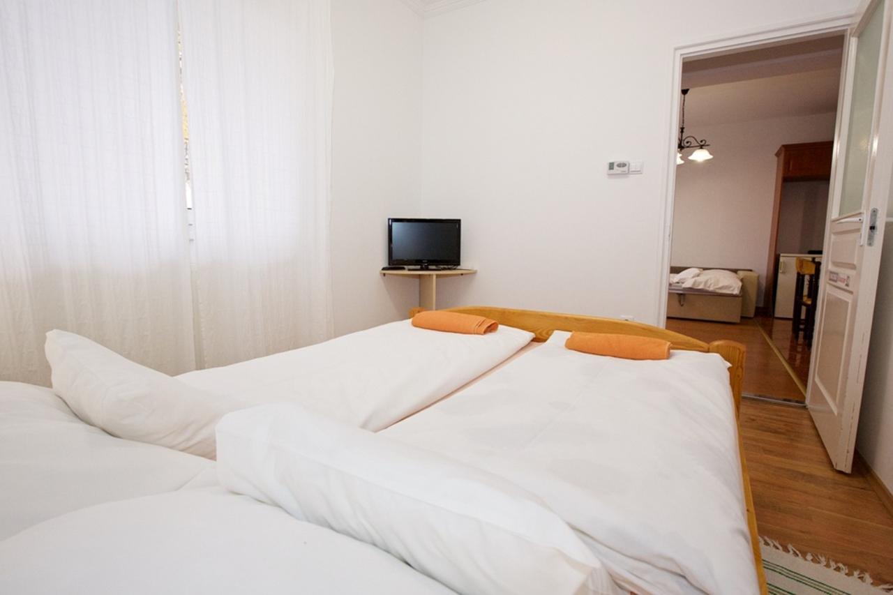 Zoli Apartmanok-Anita Koelcsey 34-36 Hajduszoboszlo Exterior photo