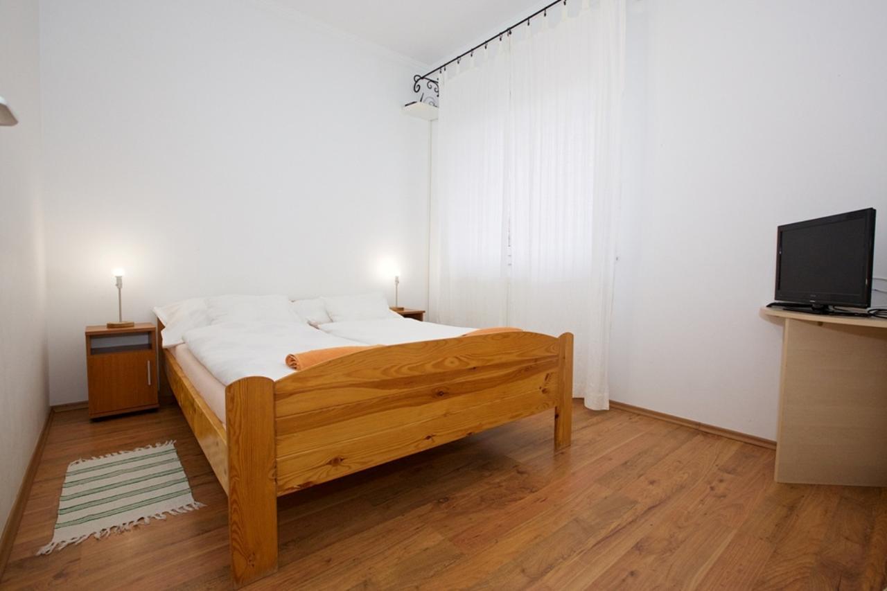 Zoli Apartmanok-Anita Koelcsey 34-36 Hajduszoboszlo Exterior photo